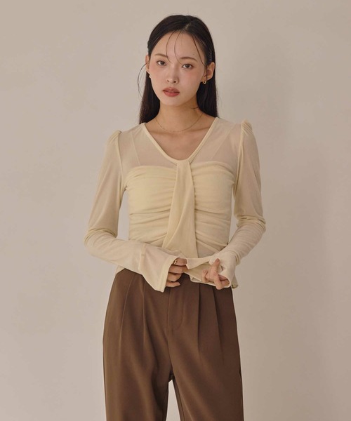 ACYM（アシーム）の「ベロアギャザートップス（Tシャツ/カットソー・レディース・アイボリー/ブラウン・FREE）」の3枚目の写真