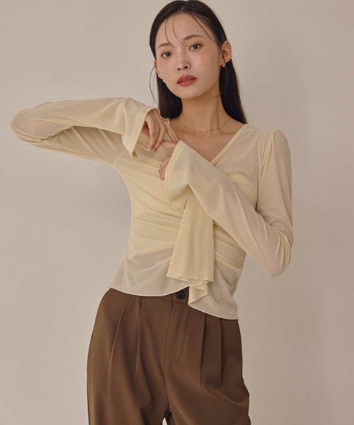 ACYM（アシーム）の「ベロアギャザートップス（Tシャツ/カットソー・レディース・アイボリー/ブラウン・FREE）」の5枚目の写真