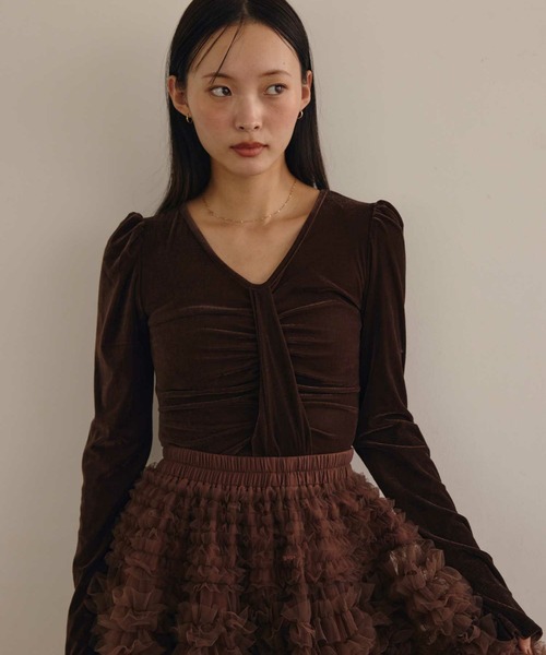 ACYM（アシーム）の「ベロアギャザートップス（Tシャツ/カットソー・レディース・アイボリー/ブラウン・FREE）」の8枚目の写真