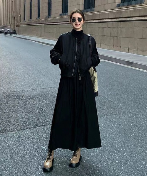 &soiree(アンドソワレ)の「タートルネックフレアーワンピース(ワンピース・レディース・ブラック・X-LARGE/LARGE/MEDIUM/SMALL)」の5枚目の写真