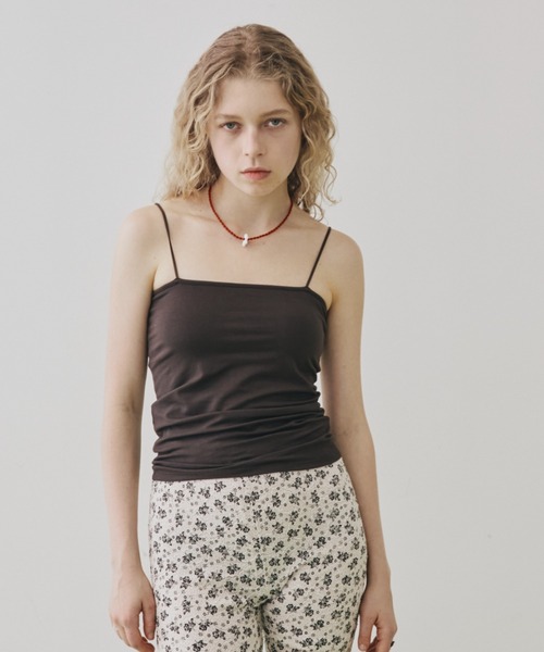 FUULLY STUDIO（フーリィーステューディオ）の「カップ付きベアキャミ/接触冷感（チューブトップ・レディース・ブラック/チャコールグレー/ナチュラル・FREE）」の12枚目の写真