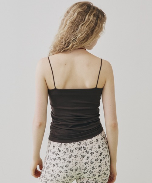 FUULLY STUDIO（フーリィーステューディオ）の「カップ付きベアキャミ/接触冷感（チューブトップ・レディース・ブラック/チャコールグレー/ナチュラル・FREE）」の16枚目の写真