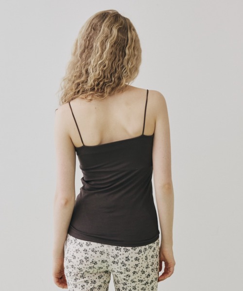 FUULLY STUDIO（フーリィーステューディオ）の「カップ付きベアキャミ/接触冷感（チューブトップ・レディース・ブラック/チャコールグレー/ナチュラル・FREE）」の17枚目の写真