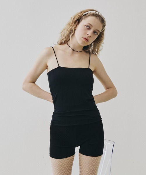 FUULLY STUDIO（フーリィーステューディオ）の「カップ付きベアキャミ/接触冷感（チューブトップ・レディース・ブラック/チャコールグレー/ナチュラル・FREE）」の6枚目の写真