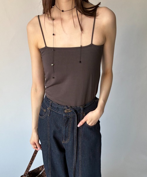 FUULLY STUDIO（フーリィーステューディオ）の「カップ付きベアキャミ/接触冷感（チューブトップ・レディース・ブラック/チャコールグレー/ナチュラル・FREE）」の21枚目の写真