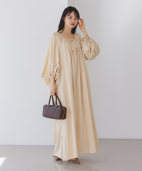 venit(ヴェニット)の「《NOBLE別注》【洗える】venit/ヴェニット コットンシルクバルーンスリーブワンピース(ワンピース・レディース・ベージュ/ブラック/グリーン・38)」の9枚目の写真