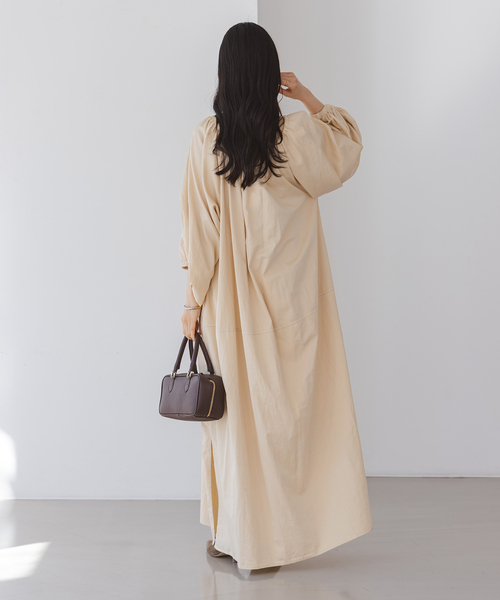 venit(ヴェニット)の「《NOBLE別注》【洗える】venit/ヴェニット コットンシルクバルーンスリーブワンピース(ワンピース・レディース・ベージュ/ブラック/グリーン・38)」の10枚目の写真