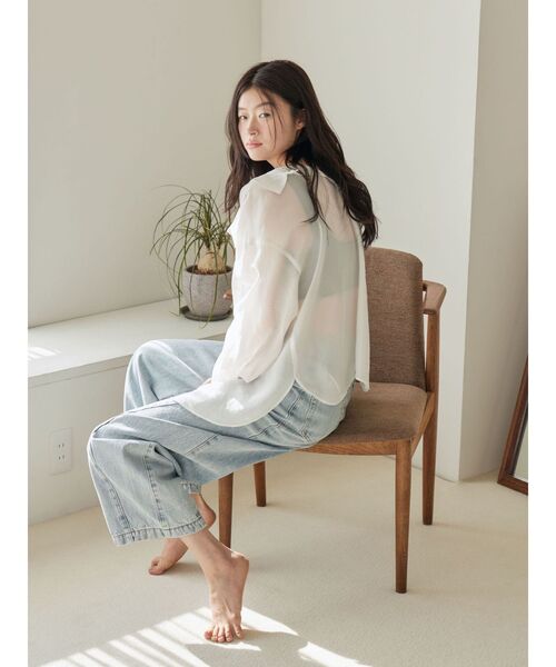 LAGUNAMOON(ラグナムーン)の「セミワイドカーブデニムパンツ(デニムパンツ・レディース・ライトブルー/インディゴブルー・MEDIUM/SMALL)」の19枚目の写真