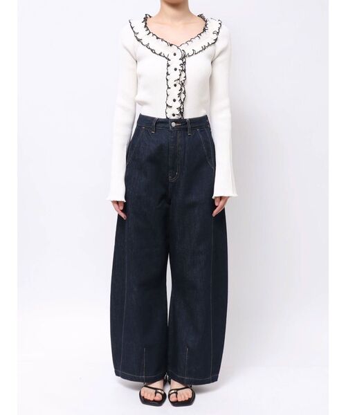 LAGUNAMOON(ラグナムーン)の「セミワイドカーブデニムパンツ 【夏服】(デニムパンツ・レディース・ライトブルー/インディゴブルー・MEDIUM/SMALL)」の20枚目の写真