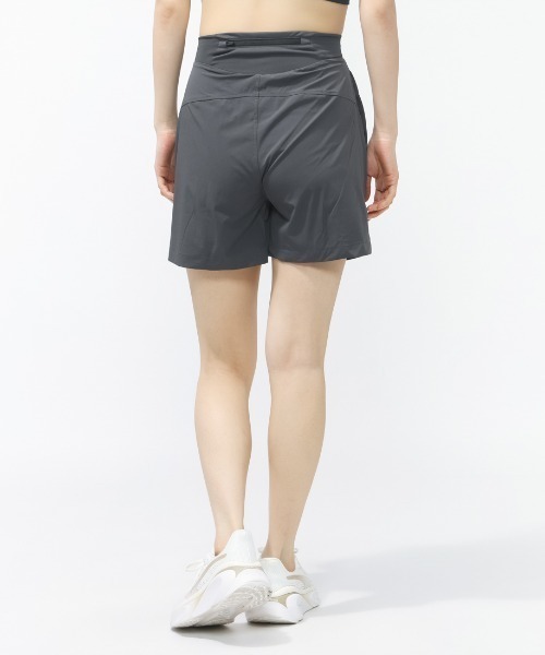 NEW ERA(ニューエラ)の「ニューエラ WPA SHORT PANTS CHA(その他パンツ・レディース・ダークグレー・S/M/L)」の3枚目の写真