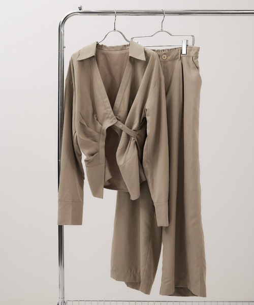 HANNE（アン）の「1タックセミワイドパンツ（その他パンツ・レディース・ブラック/ベージュ・S/M）」の17枚目の写真