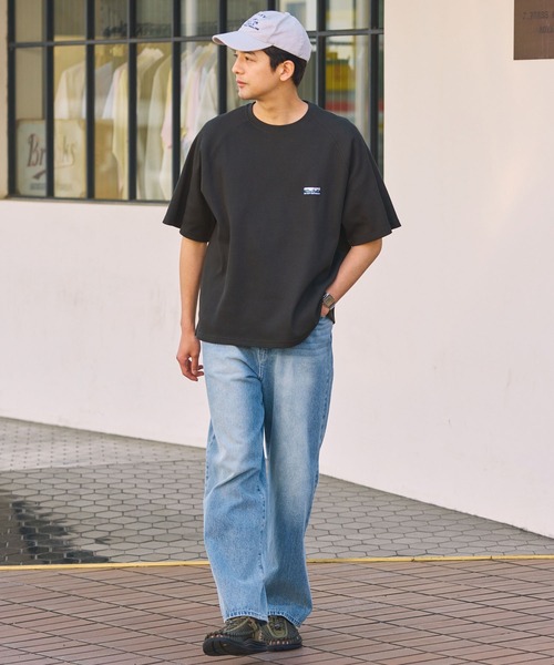 THE CRAFT CREW PRODUCTS(ザクラフトクループロダクツ)の「【UNNOTICEシリーズ】ファンクショナルファブリック ヘビーワッフル ラグランスリーブ 半袖Tシャツ / 抗菌防臭・UVカット【THE CRAFT CREW PRODUCTS】(Tシャツ/カットソー・メンズ・オフホワイト/アッシュグレー/ブラック/グレイッシュベージュ/ダークネイビー/グリーン系/チャコール/ブラック系・S/M/L)」の14枚目の写真