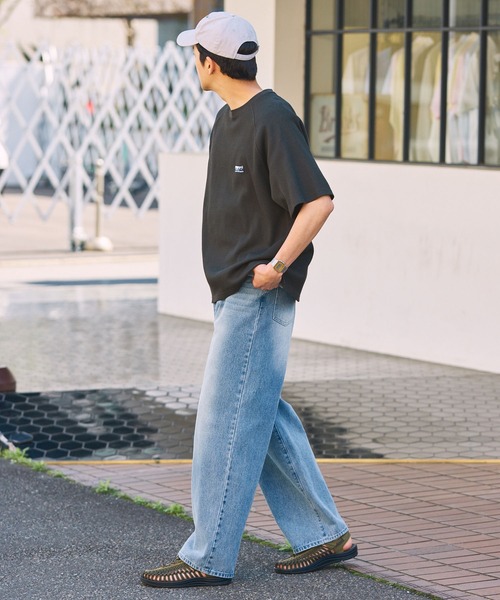 THE CRAFT CREW PRODUCTS(ザクラフトクループロダクツ)の「【UNNOTICEシリーズ】ファンクショナルファブリック ヘビーワッフル ラグランスリーブ 半袖Tシャツ / 抗菌防臭・UVカット【THE CRAFT CREW PRODUCTS】(Tシャツ/カットソー・メンズ・オフホワイト/アッシュグレー/ブラック/グレイッシュベージュ/ダークネイビー/グリーン系/チャコール/ブラック系・S/M/L)」の15枚目の写真
