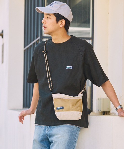 THE CRAFT CREW PRODUCTS(ザクラフトクループロダクツ)の「【UNNOTICEシリーズ】ファンクショナルファブリック ヘビーワッフル ラグランスリーブ 半袖Tシャツ / 抗菌防臭・UVカット【THE CRAFT CREW PRODUCTS】(Tシャツ/カットソー・メンズ・オフホワイト/アッシュグレー/ブラック/グレイッシュベージュ/ダークネイビー/グリーン系/チャコール/ブラック系・S/M/L)」の17枚目の写真