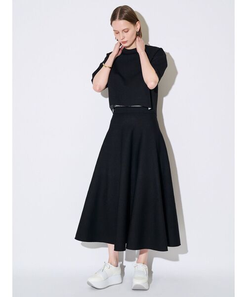 ELENDEEK（エレンディーク）の「ニットフレアスカート（スカート・レディース・オフホワイト/ネイビー/ブラック・FREE）」の17枚目の写真