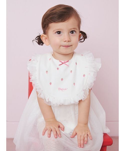 gelato pique(ジェラートピケ)の「【ラッピング済み】【BABY】ストロベリー柄チュールロンパース&スタイSET(ベビーギフト・キッズ・オフホワイト・70/80)」の6枚目の写真