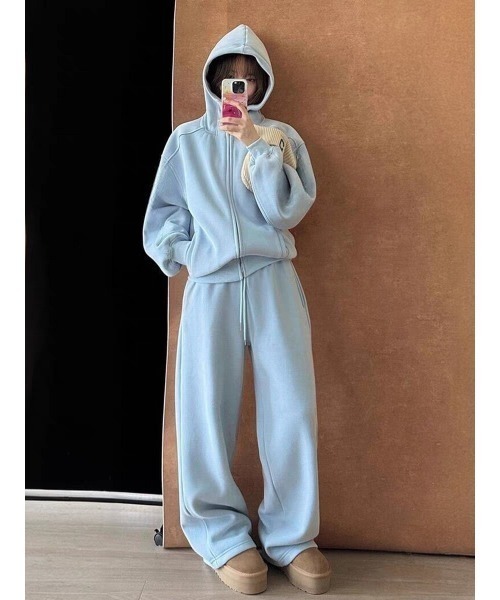 FAVORITO(ファヴォリート)の「パーカーワイドパンツセットアップ(セットアップ・レディース・ブラック/グレー/ブルー/ピンク/ベージュ・M/L/S)」の18枚目の写真
