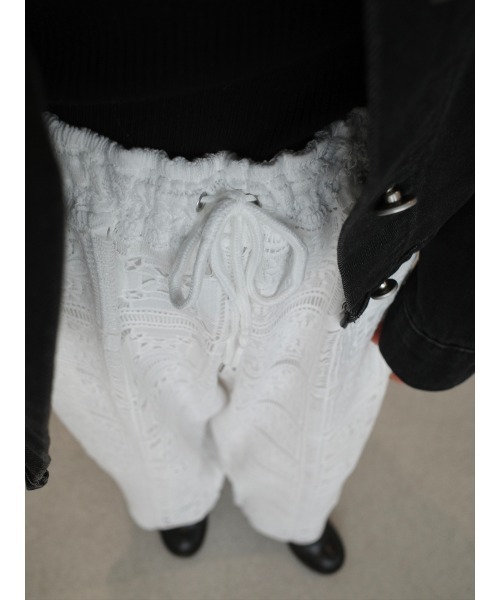 amel（エイメル）の「パネルレース ワイドパンツ ｜ ホワイト（その他パンツ・レディース・ホワイト・FREE）」の6枚目の写真