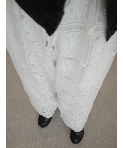 amel（エイメル）の「パネルレース ワイドパンツ ｜ ホワイト（その他パンツ・レディース・ホワイト・FREE）」の9枚目の写真
