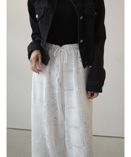 amel（エイメル）の「パネルレース ワイドパンツ ｜ ホワイト（その他パンツ・レディース・ホワイト・FREE）」の10枚目の写真