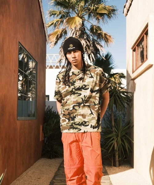 LFYT(エルエフワイティー)の「LFYT ラファイエット - ARCH LOGO WASHED TEE 半袖Tシャツ LS260101(Tシャツ/カットソー・メンズ・ブラウン/カモフラージュ/ブラック・MEDIUM/LARGE/X-LARGE/XX-LARGE/SMALL)」の11枚目の写真