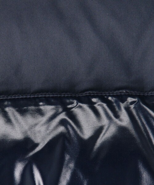 Pyrenex（ピレネックス）の「PYRENEX JOHN ナイロンダウンベスト（ダウンベスト・メンズ・ネイビー/グリーン・M）」の17枚目の写真