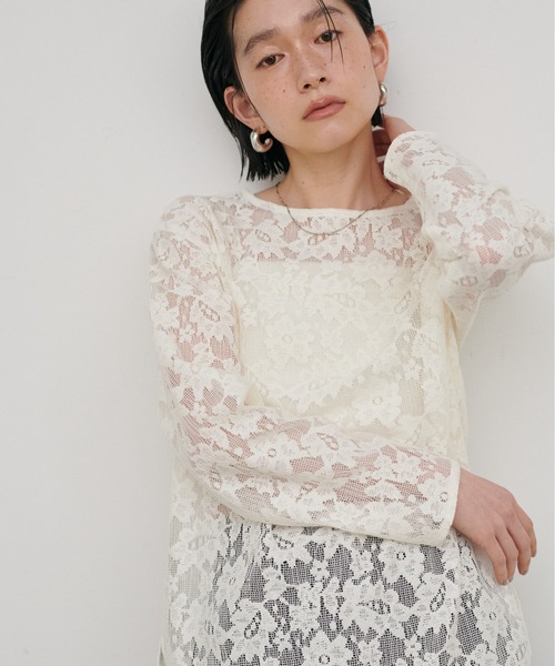 LARUTA(ラルータ)の「【LARUTA】フラワーエンブロイダリーブラウス(シャツ/ブラウス・レディース・オフホワイト/ブラック・MEDIUM)」の11枚目の写真