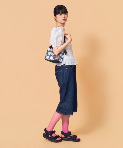 Casselini(キャセリーニ)の「Casselini(キャセリーニ)フラワーデニムパース(ハンドバッグ・レディース・ブラック/ブルー・FREE)」の18枚目の写真