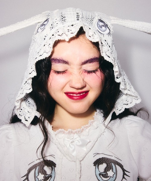 Candy Stripper(キャンディストリッパー)の「LACY BUNNY ボンネット(ニットキャップ/ビーニー・レディース・ブラック/オフホワイト・FREE)」の9枚目の写真
