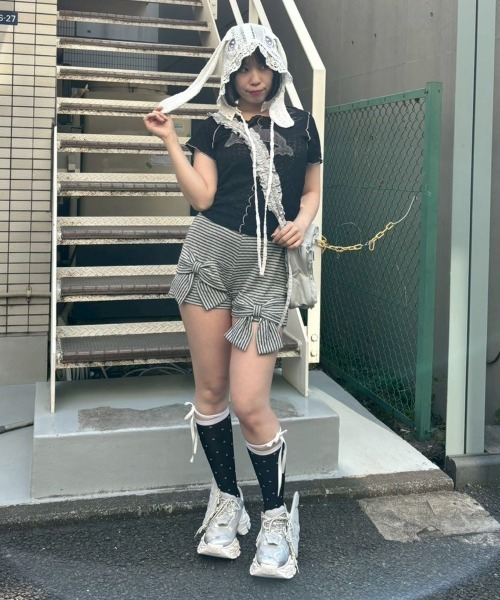 Candy Stripper(キャンディストリッパー)の「LACY BUNNY ボンネット(ニットキャップ/ビーニー・レディース・ブラック/オフホワイト・FREE)」の15枚目の写真