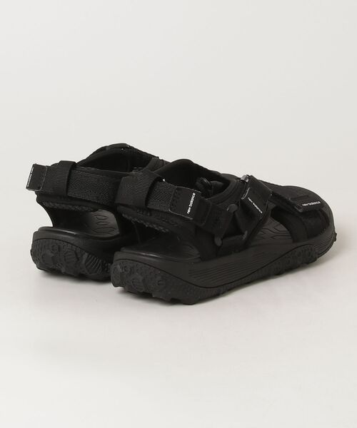 NEW BALANCE(ニューバランス)の「2950 v2 Strap Sandal(サンダル・レディース・ブラック/ベージュ・22.0cm/23.0cm/24.0cm/25.0cm)」の5枚目の写真