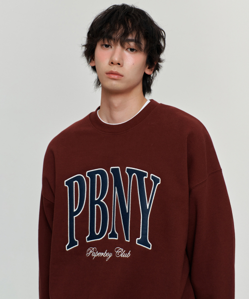 PAPERBOY(ペーパーボーイ)の「PBNY スウェットシャツ-バーガンディ(スウェット・レディース・その他・MEDIUM/LARGE/X-LARGE)」の3枚目の写真