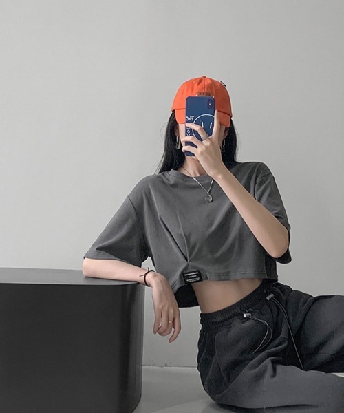 SallyLunn(サリーラン)の「コンパクトクロップドTシャツ(Tシャツ/カットソー・レディース・ライトブルー/ホワイト/ブルー/ブラック/グレー・FREE)」の13枚目の写真