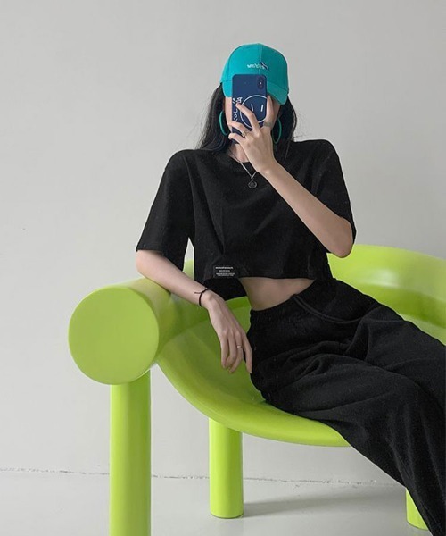 SallyLunn(サリーラン)の「コンパクトクロップドTシャツ(Tシャツ/カットソー・レディース・ライトブルー/ホワイト/ブルー/ブラック/グレー・FREE)」の11枚目の写真