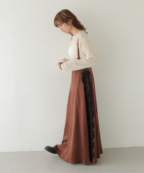 CLEIO(クレイオ)の「【CLEIO】レースデザインフレアサテンスカート LACE DESIGN FLARE SATIN SKIRT(スカート・レディース・ベージュ/ブラウン/ネイビー・FREE)」の22枚目の写真