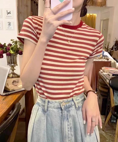 shopnikoniko(ショップニコニコ)の「ボーダー Tシャツ 半袖 韓国 赤 黒 スリムフィット ボーダーT(Tシャツ/カットソー・レディース・レッド/ブラック・フリー)」の2枚目の写真
