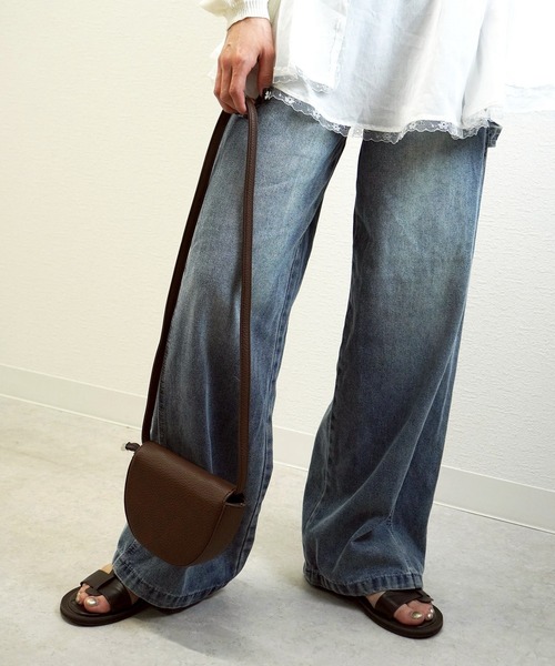 gossara(ゴサラ)の「【脚長見え】10OZペインターパンツ(デニムパンツ・レディース・ブルー/アイボリー・SMALL/MEDIUM)」の9枚目の写真