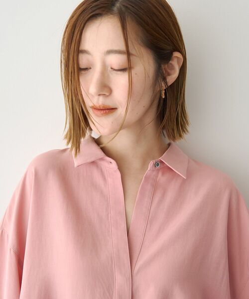 Editt by YECCA VECCA(エディットバイイェッカヴェッカ)の「バルーン袖スキッパーシャツ(シャツ/ブラウス・レディース・ストライプ/ダークカーキ/ピンク/アイボリー・FREE)」の10枚目の写真