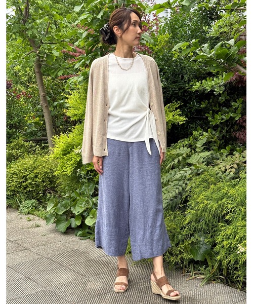 BANANA REPUBLIC FACTORY STORE（バナナリパブリック ファクトリーストア）の「BANANA REPUBLIC FACTORY STORE　　テクスチャード スモックド サイドタイ トップス（Tシャツ/カットソー・レディース・ネイビー/ベージュ/ホワイト・L/M/S/XS）」の12枚目の写真