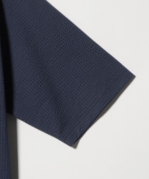 A DAY IN THE LIFE UNITED ARROWS(アデイインザライフユナイテッドアローズ)の「シルケット サッカー フェイクレイヤード キーネックカットソー-吸水速乾-<A DAY IN THE LIFE>(Tシャツ/カットソー・メンズ・ライトグレー/その他1/ネイビー・M/XL/L)」の6枚目の写真