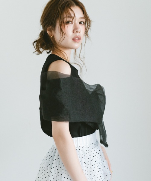 VANNIE U（ヴァニーユー）の「ビックシフォンリボンオフショルT（Tシャツ/カットソー・レディース・ブラック/ホワイト/ピンク・FREE）」の4枚目の写真