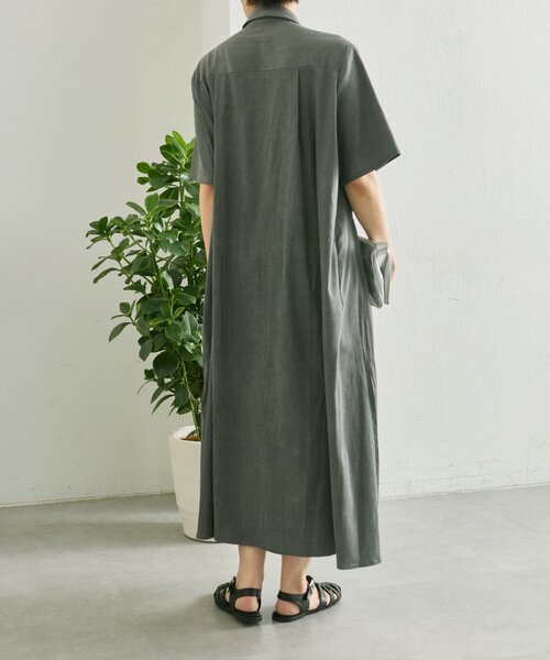 ear PAPILLONNER(イアパピヨネ)の「デニムプリーツワンピース【SUM1 STYLE】(ワンピース・レディース・ブラック/ブルー・FREE)」の6枚目の写真