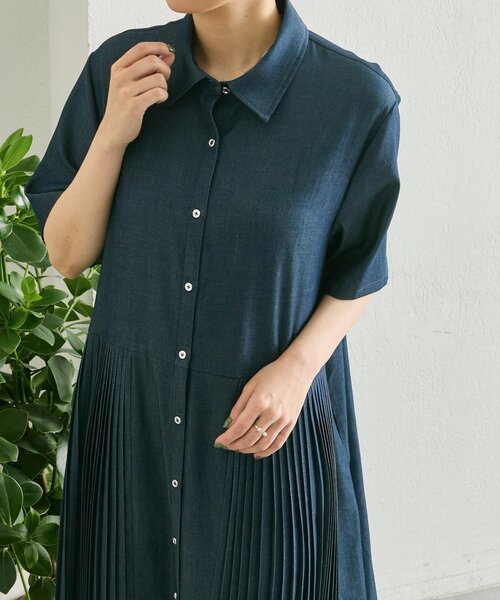ear PAPILLONNER(イアパピヨネ)の「デニムプリーツワンピース【SUM1 STYLE】(ワンピース・レディース・ブラック/ブルー・FREE)」の17枚目の写真