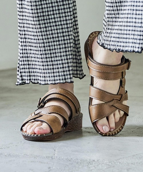 Fashion Letter(ファッションレター)の「日本製 2wayベルトローヒールサンダル 痛くないサンダル(サンダル・レディース・ダークブラウン/キャメル/ブラック/ブルー/ブロンズ・LL/L/M/S)」の8枚目の写真