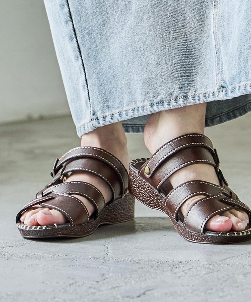 Fashion Letter(ファッションレター)の「日本製 2wayベルトローヒールサンダル 痛くないサンダル(サンダル・レディース・ダークブラウン/キャメル/ブラック/ブルー/ブロンズ・LL/L/M/S)」の17枚目の写真