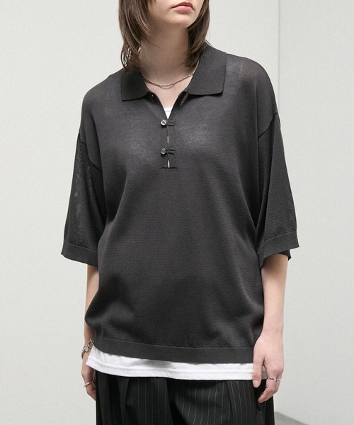 Alfred Alex(アルフレッドアレックス)の「【Alfred Alex】Dry Touch Skipper Knit Polo / コンパクトフィット スキッパーニットポロシャツ(ポロシャツ・メンズ・チャコール/ブルー/ライトグレー/ブラウン系/キャメル・M/L)」の8枚目の写真