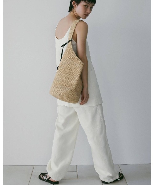anuke(アンヌーク)の「anuke Raffia Tote Bag(ショルダーバッグ・レディース・ブラック/ベージュ・FREE)」の1枚目の写真