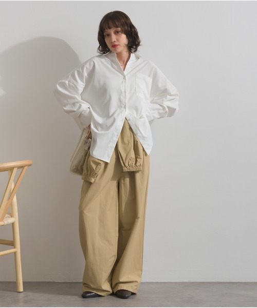 OandI(オーアンドアイ)の「スリーブアレンジドレープシャツ(シャツ/ブラウス・レディース・サックスブルー/ベージュ/ブラック/オフホワイト・FREE)」の11枚目の写真