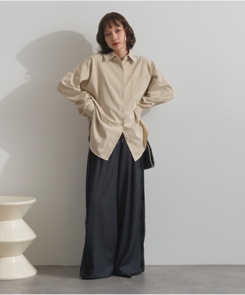 OandI(オーアンドアイ)の「スリーブアレンジドレープシャツ(シャツ/ブラウス・レディース・サックスブルー/ベージュ/ブラック/オフホワイト・FREE)」の22枚目の写真