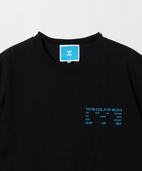 MAP OF SKY（マップオブスカイ）の「＜MAP OF SKY＞HERITAGE プリント Tシャツ（Tシャツ/カットソー・メンズ・ブラック・S/M/L）」の3枚目の写真